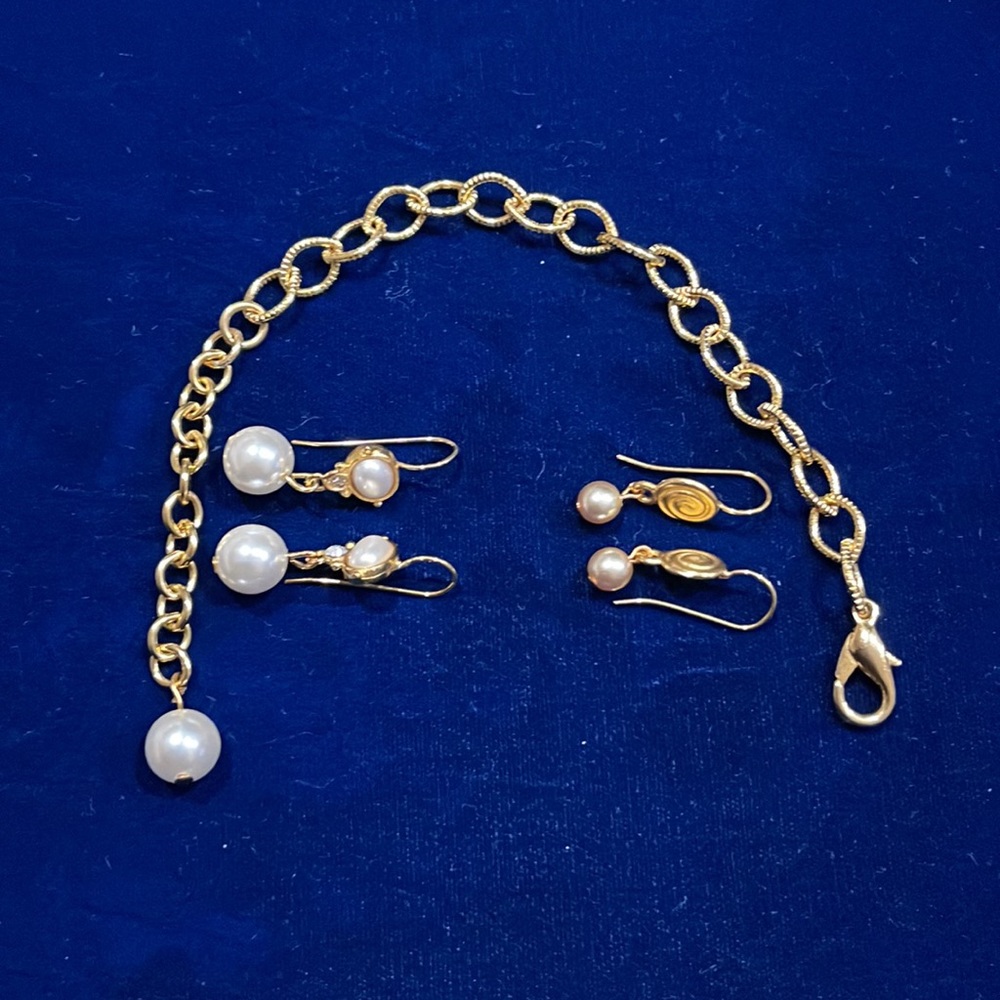 Vintage jewelry set